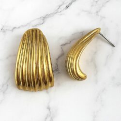 Boucles d'Oreilles Percées Vintage Demi Créoles E0659